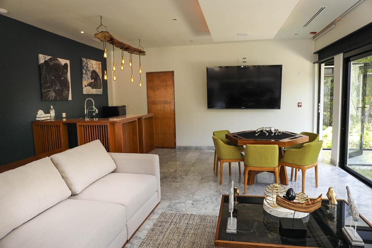 Panther Bay Boutique Hotel أكومال المظهر الخارجي الصورة